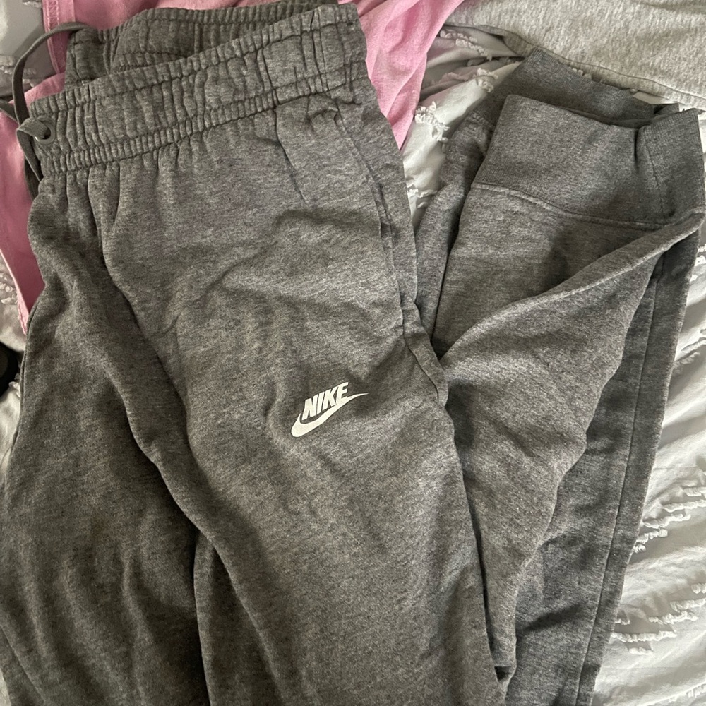 nike womens joggers